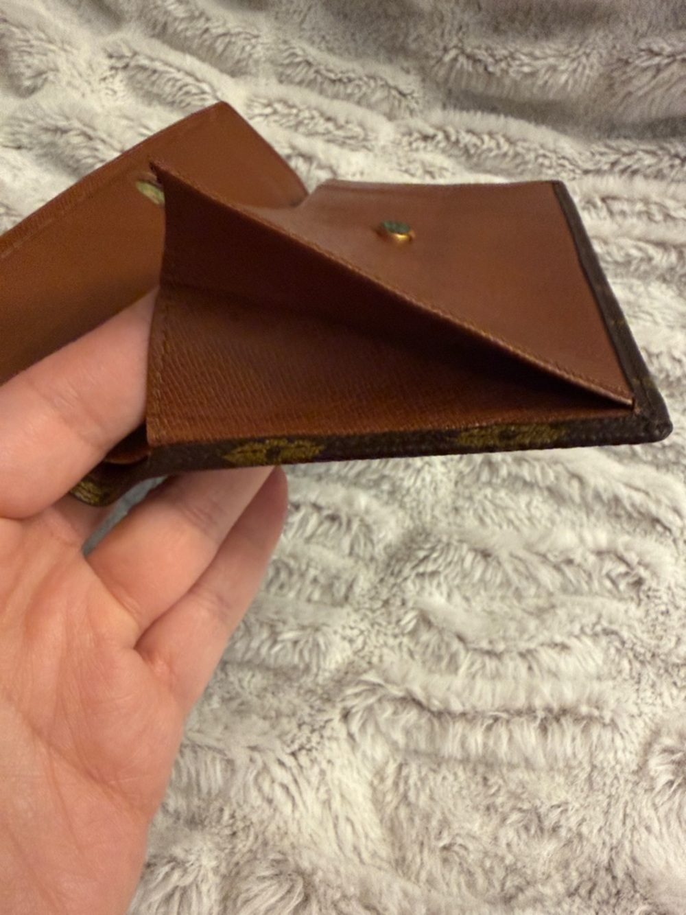 Authentic Louis Vuitton Vintage 1985 Monogram Trifold Wallet - Picture 10 of 14